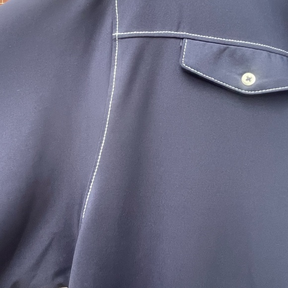 💙⛳️Footjoy size L golf shirt in navy blue w/ contrasting white trim. MINT! - Picture 5 of 7